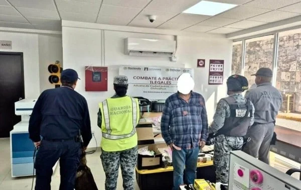 Armas y 9 mil 300 balas aseguradas en la Aduana de Ciudad Juárez