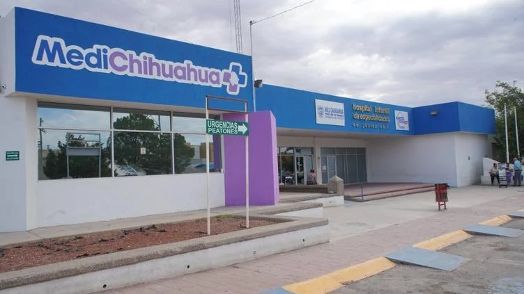 Cruce de Melchor Ocampo y División del Norte donde una camioneta chocó contra una vivienda