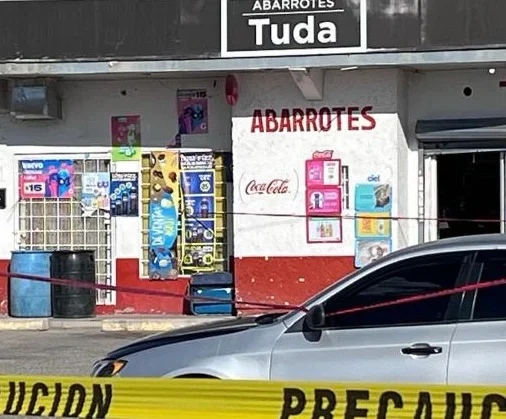 Tienda de abarrotes donde un hombre murió tras un presunto ataque con machete en Jardines del Valle