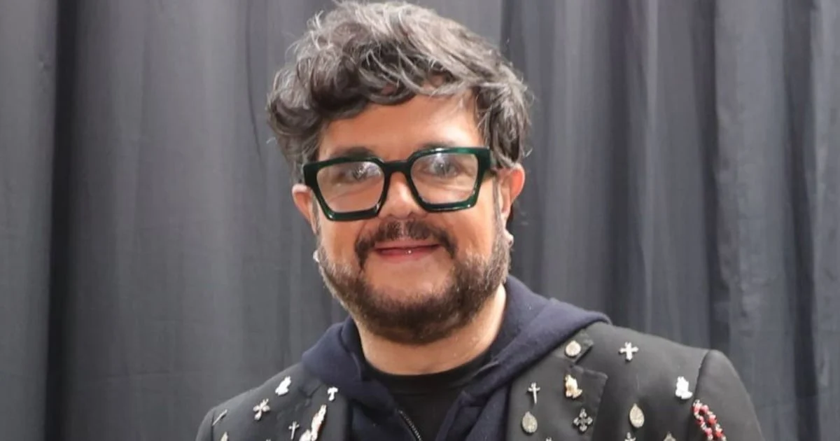Aleks Syntek anuncia que se alejará de México tras concierto polémico