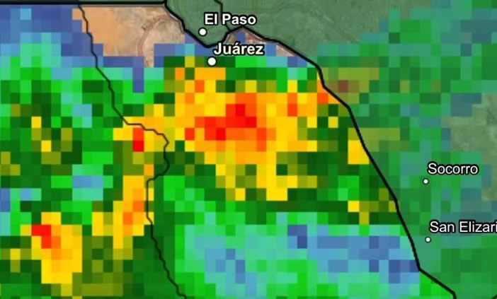 Tormentas con lluvia intensa y actividad eléctrica en Ciudad Juárez