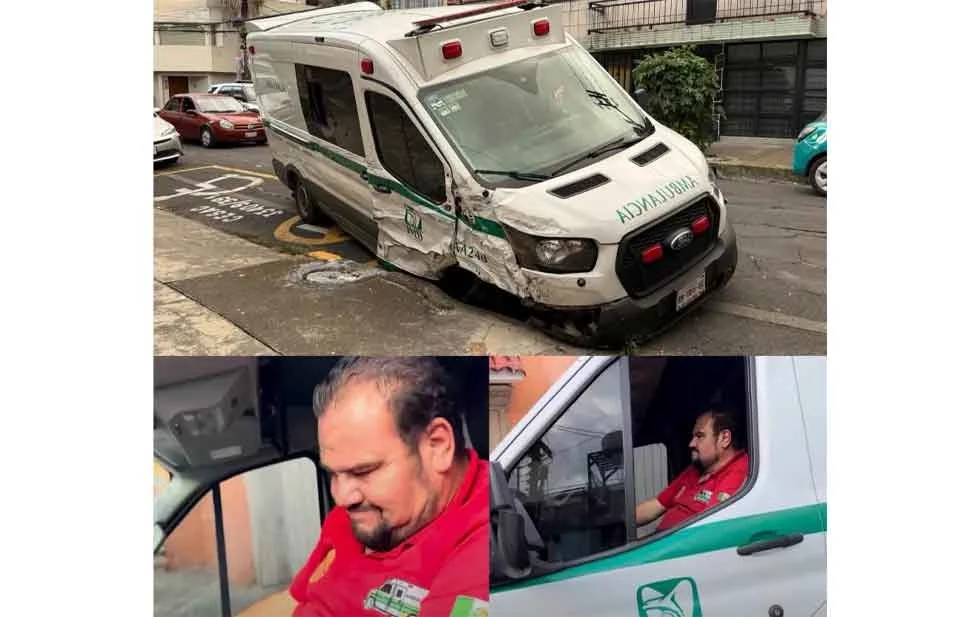 Ambulancia del IMSS destrozada tras choque en Azcapotzalco