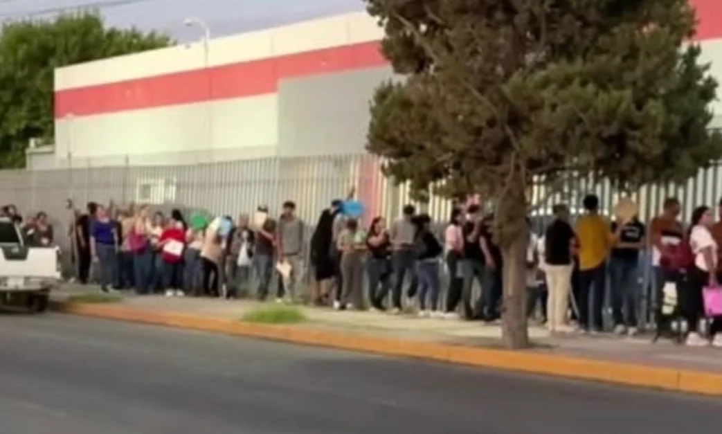 Trabajadores de la industria de transformación en Chihuahua durante una jornada laboral