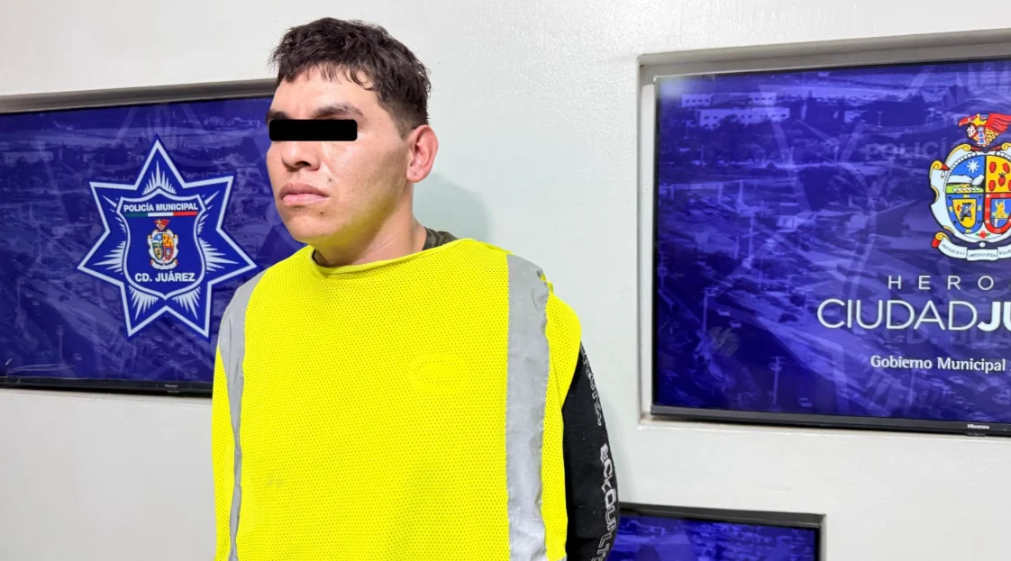 Nissan Sentra asegurado tras persecución policial en Riberas del Bravo