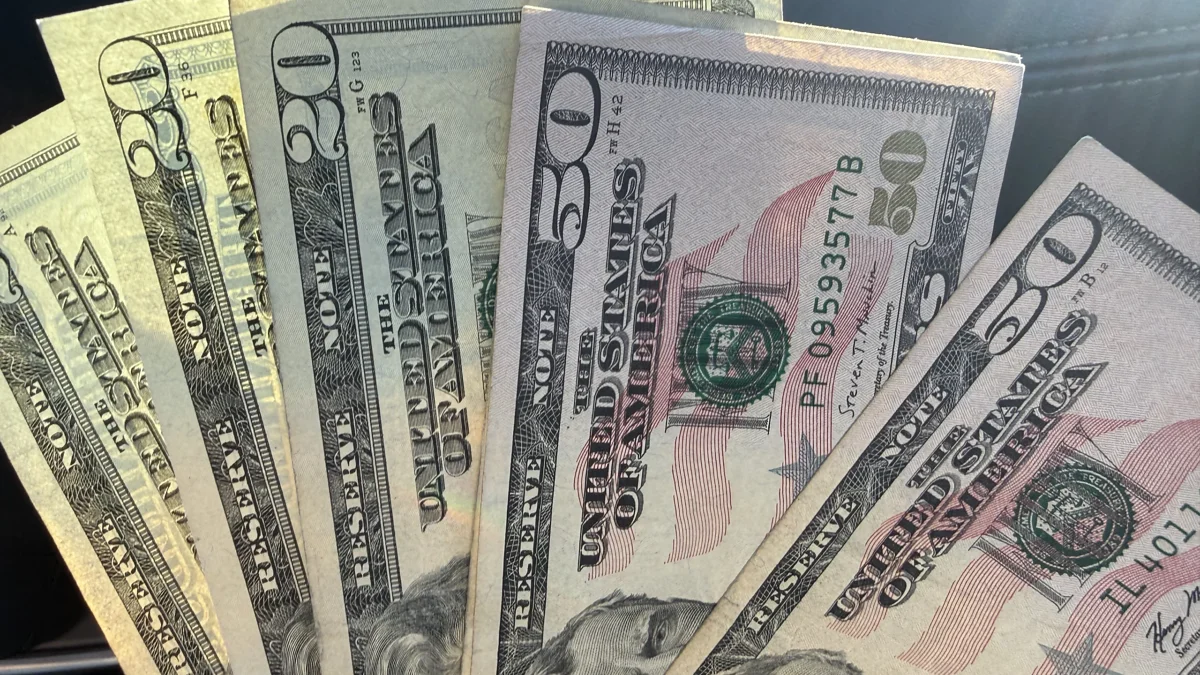 Pizarra con el precio del dólar en una casa de cambio de Ciudad Juárez