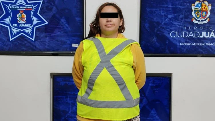 Nissan Sentra con reporte de robo localizado por policías de Ciudad Juárez
