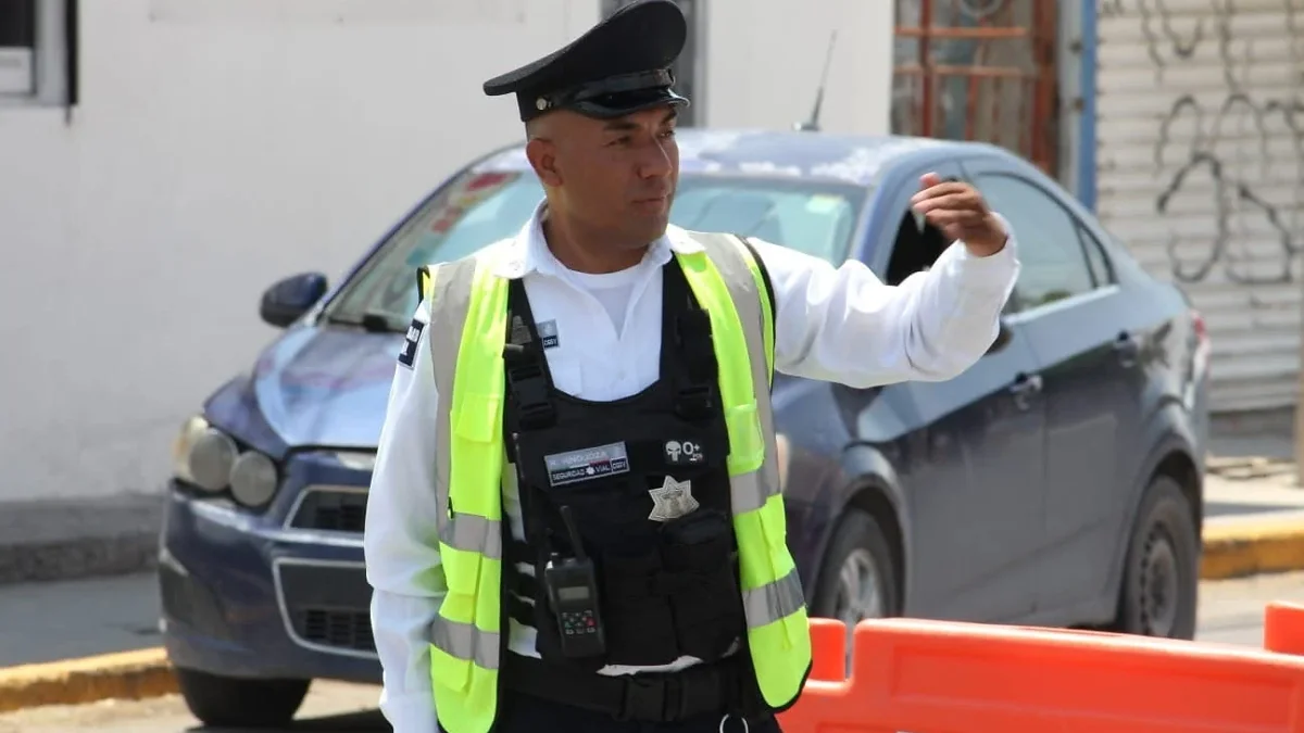 Patrulla de Seguridad Vial durante un operativo en la avenida Del Charro de Ciudad Juárez