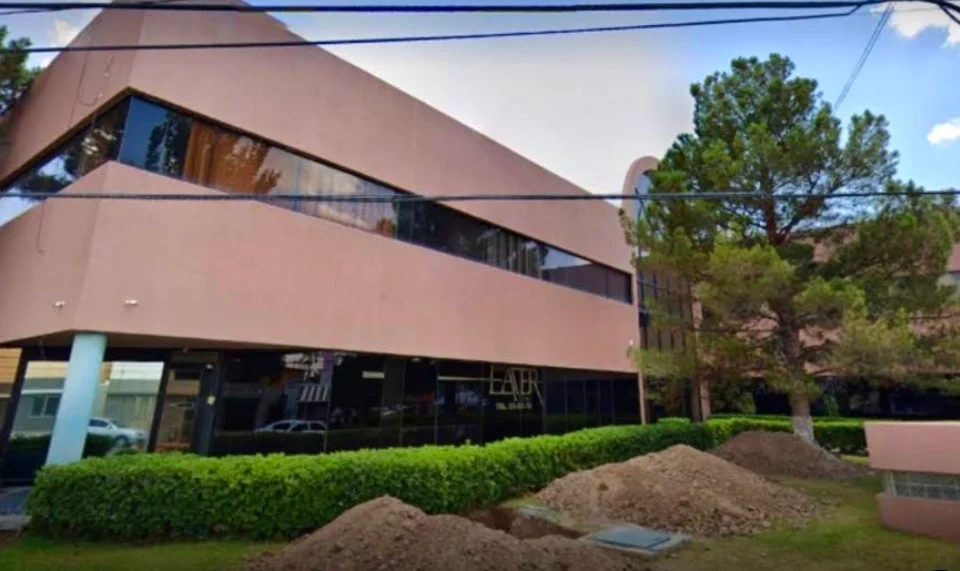 ¡Revelan en qué clínica y con qué doctor se operó! La mujer que mµŗїø tras lipoescultura