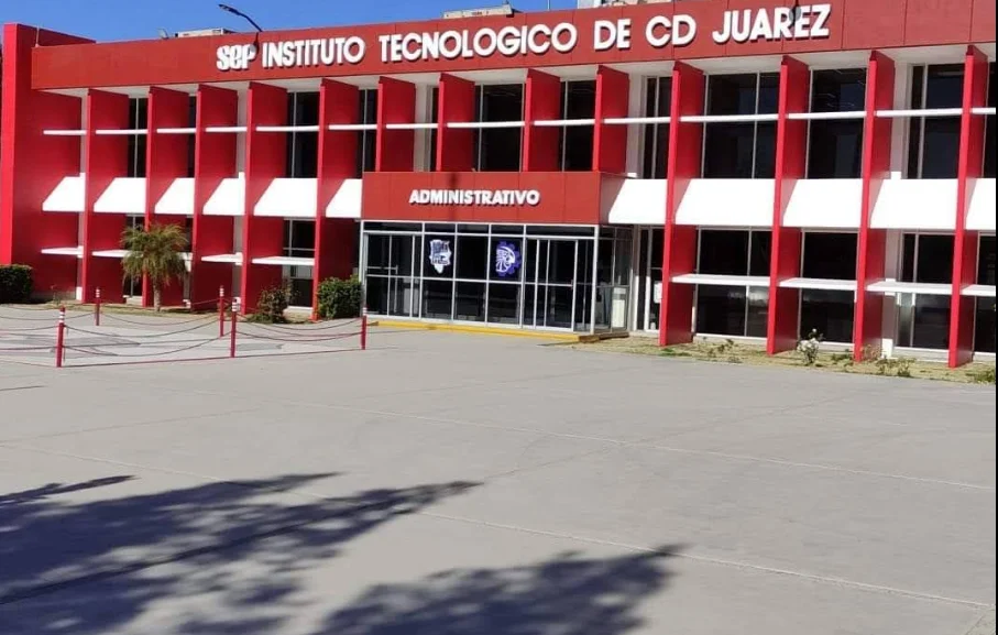 Exterior del Instituto Tecnológico de Ciudad Juárez, donde murió un profesor