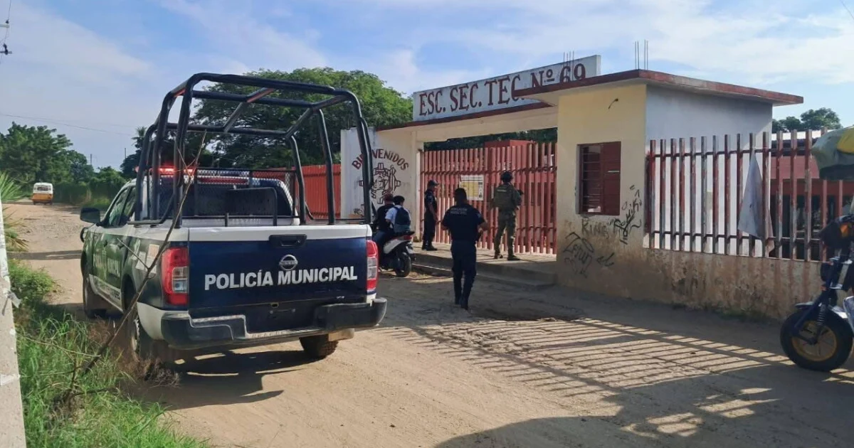 Escuela secundaria de San Blas Atempa donde un profesor fue atacado a balazos