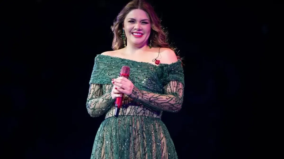Yuridia durante una presentación de su gira Las Cartas Sobre la Mesa