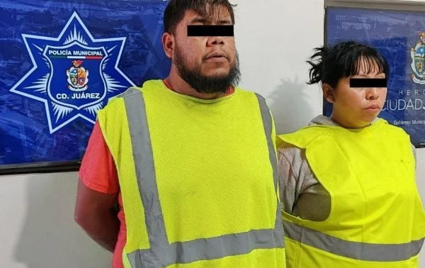 Policías municipales detienen a una pareja tras una discusión en Ciudad Juárez