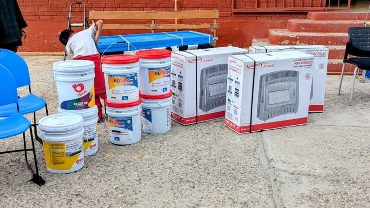 Escuela de Ciudad Juárez afectada por acumulación de agua tras las lluvias