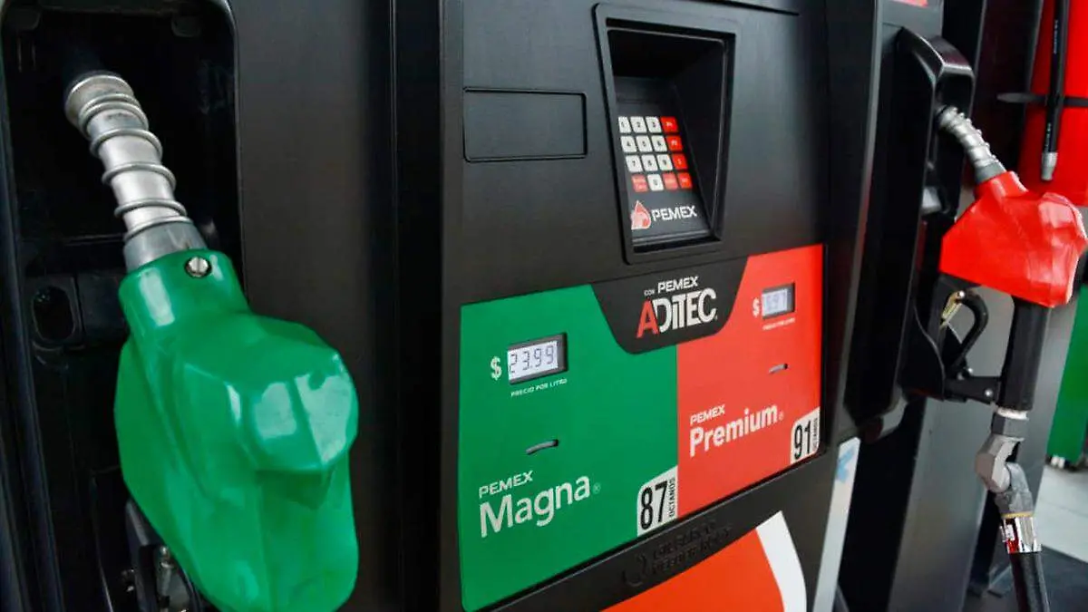 Dispensadores de gasolina regular para comparar precios entre Ciudad Juárez y El Paso