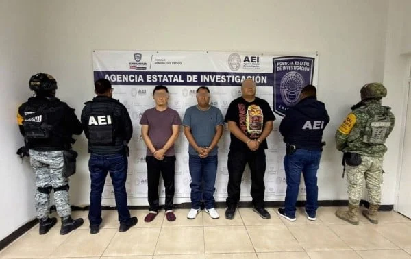 Operativo por el presunto robo a una farmacia en Ciudad Juárez