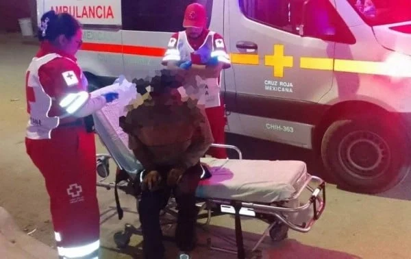 Policías atienden reporte de hombre golpeado durante asalto en Riberas del Bravo