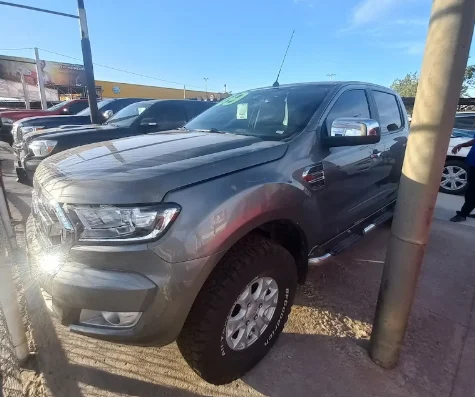 Detienen a hombre por intentar llevarse un auto sin pagar en Ciudad Juárez