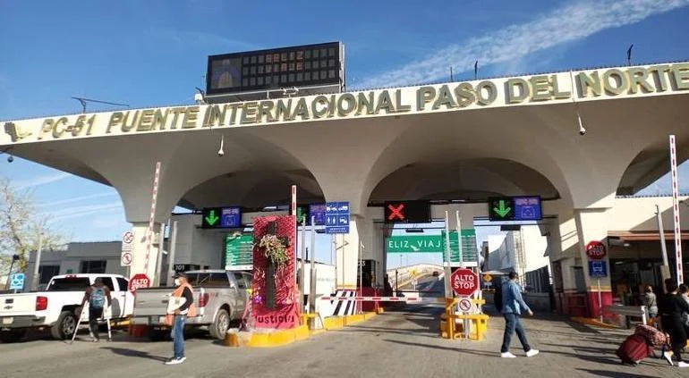 Puente internacional Paso del Norte donde fue frenado el cruce de dos menores hacia El Paso