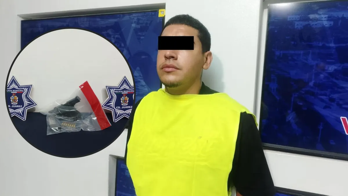 Patrulla de la Policía Municipal durante una intervención en la colonia Salvárcar de Ciudad Juárez