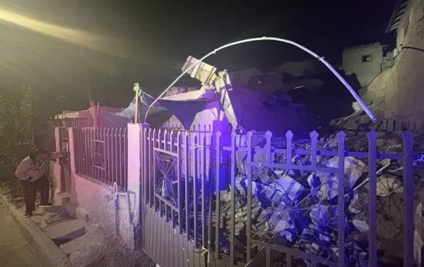 Vivienda afectada por un derrumbe en la colonia Vicente Guerrero de Ciudad Juárez