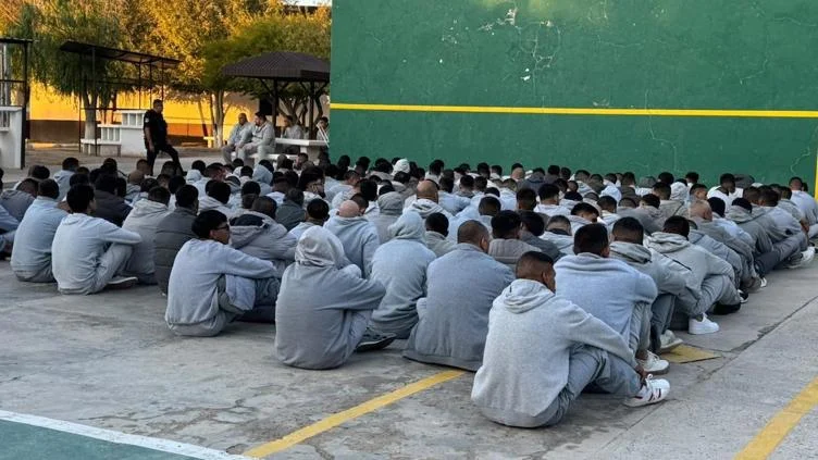 Operativo de revisión en el Cereso Estatal número 3 de Ciudad Juárez