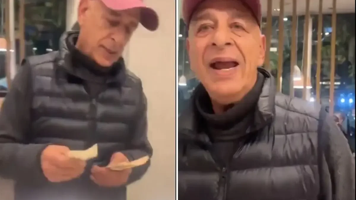 Empleada reclama a su jefe por la entrega de propinas en una cafetería de Buenos Aires