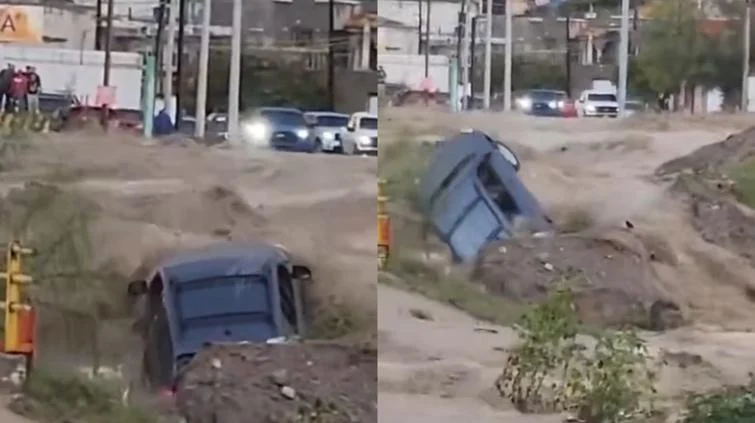 Corriente de agua en el bulevar Norzagaray tras fuertes lluvias en Ciudad Juárez